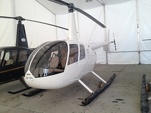 Robinson R44 Clipper II для ОАО "ФСК ЕЭС МЭС Северо-Запада"